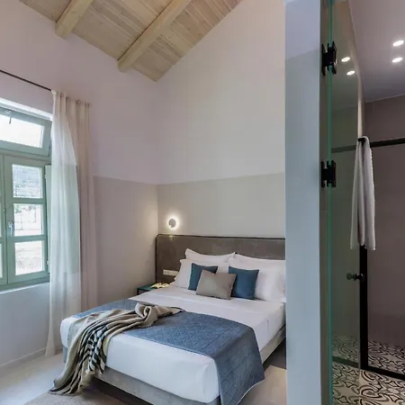 Octavia Rooms Corinth Exterior photo